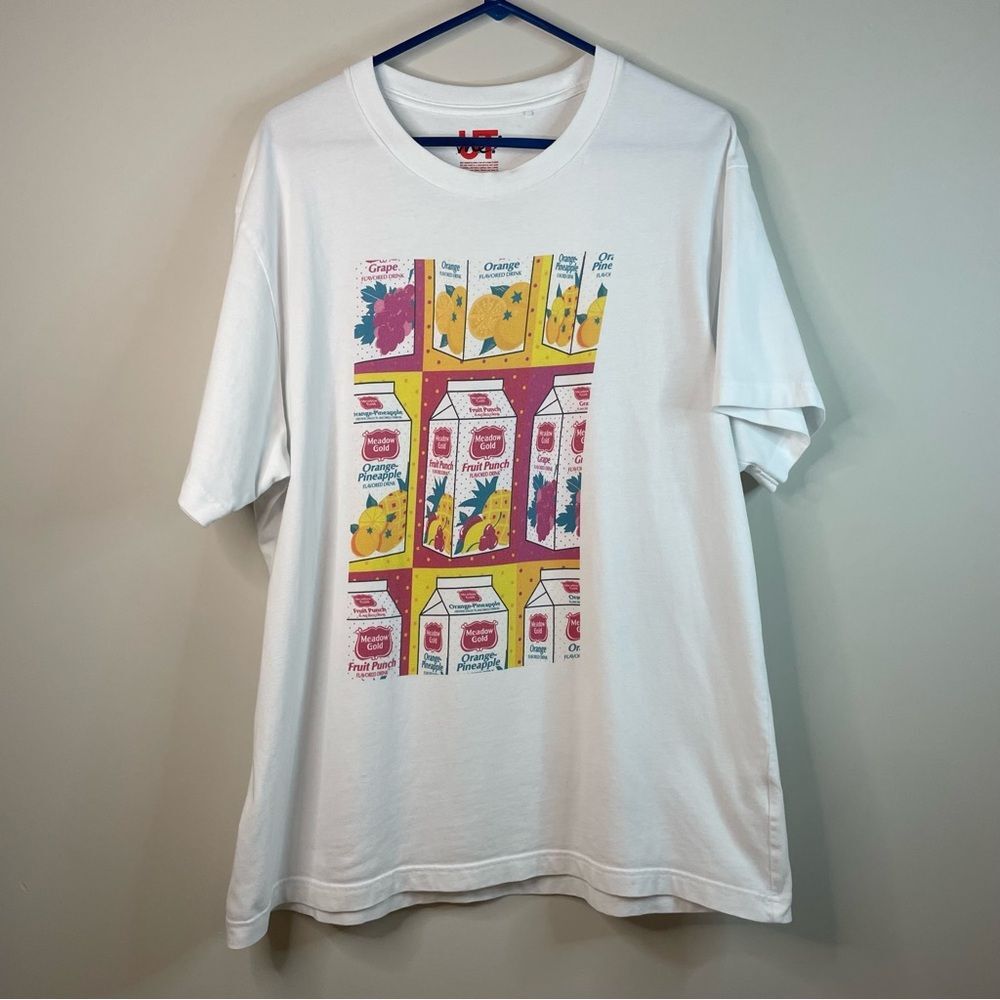 Uniqlo UT Me Meadow Gold Juice Carton White T Shirt Size XL
